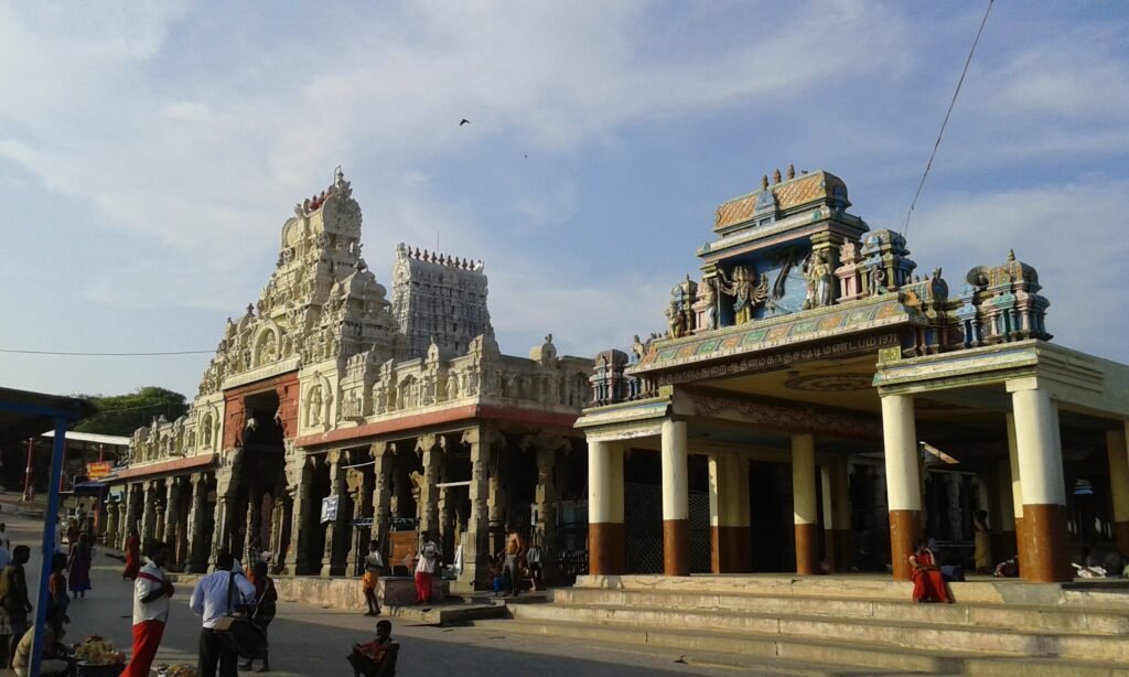 Best Arupadai Veedu Darshan Tour Bookings Agency in Chennai